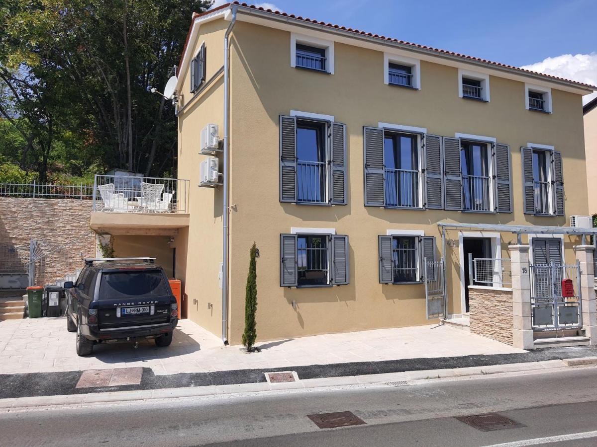 Apartma Krista
