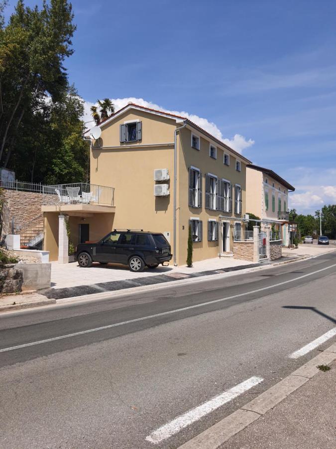 Krista Apartma *